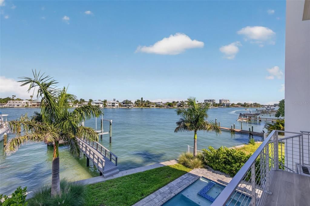 For Sale: $3,925,000 (4 beds, 4 baths, 4274 Square Feet)