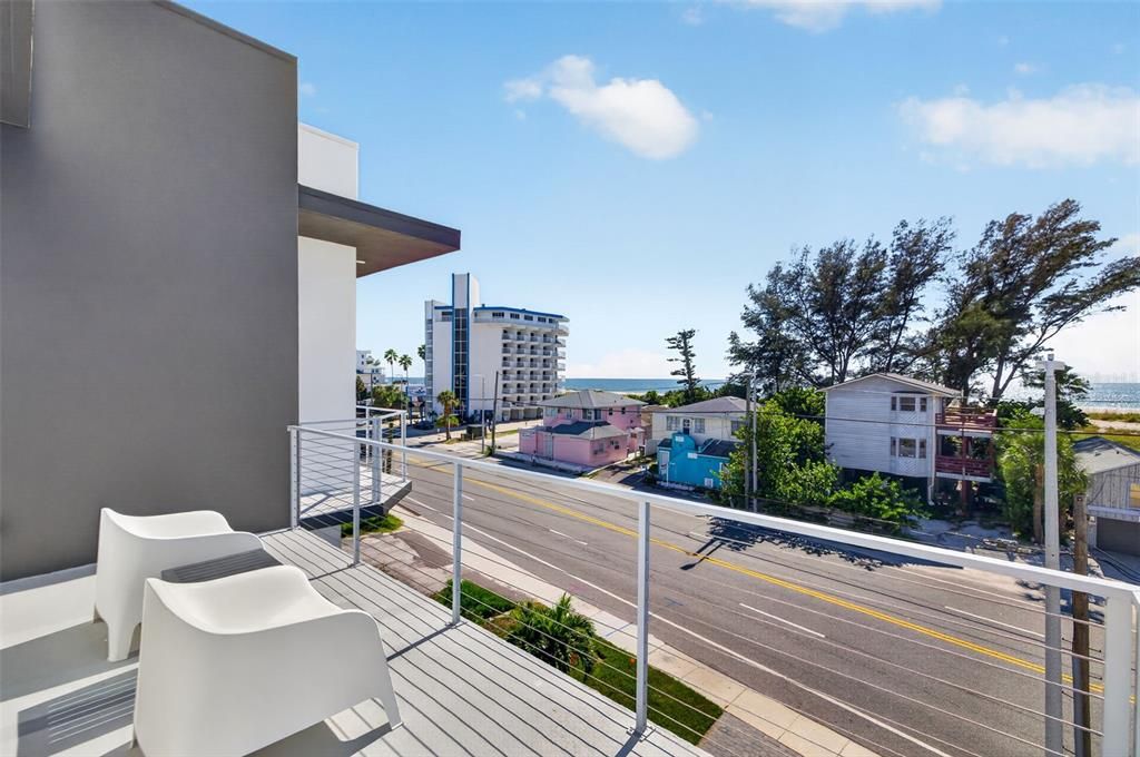 For Sale: $3,925,000 (4 beds, 4 baths, 4274 Square Feet)