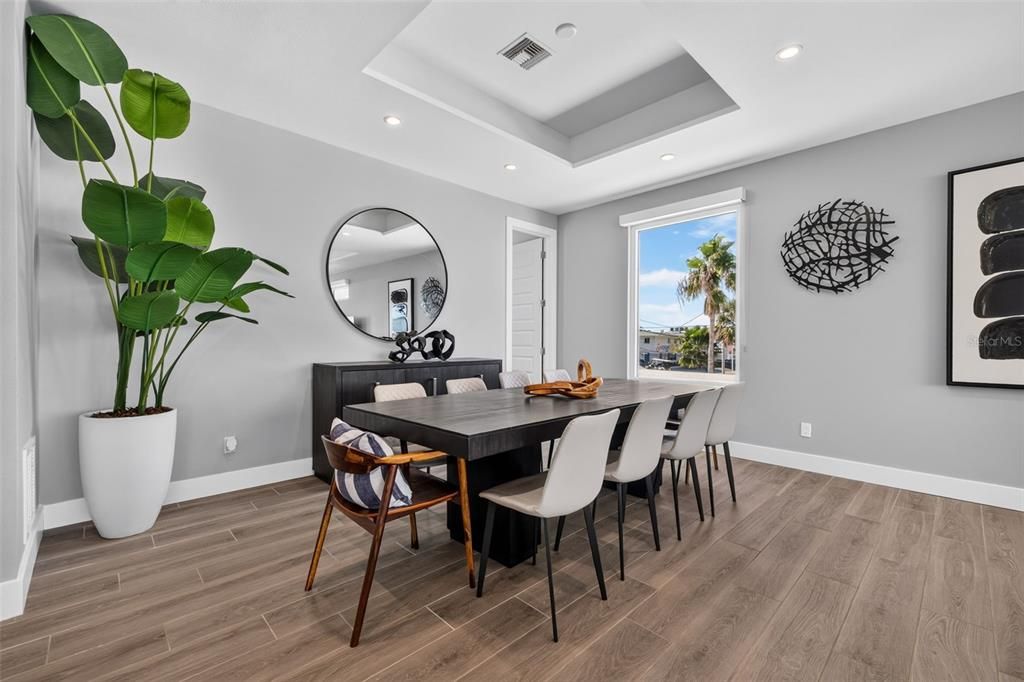 For Sale: $3,925,000 (4 beds, 4 baths, 4274 Square Feet)
