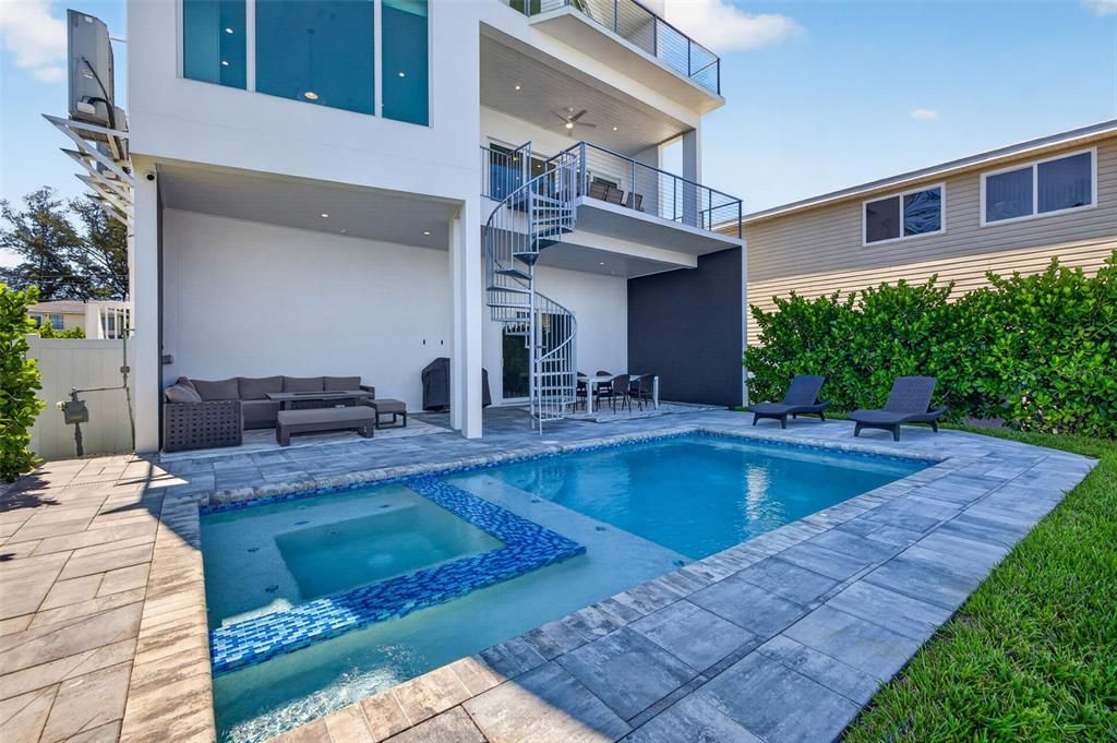 For Sale: $3,925,000 (4 beds, 4 baths, 4274 Square Feet)