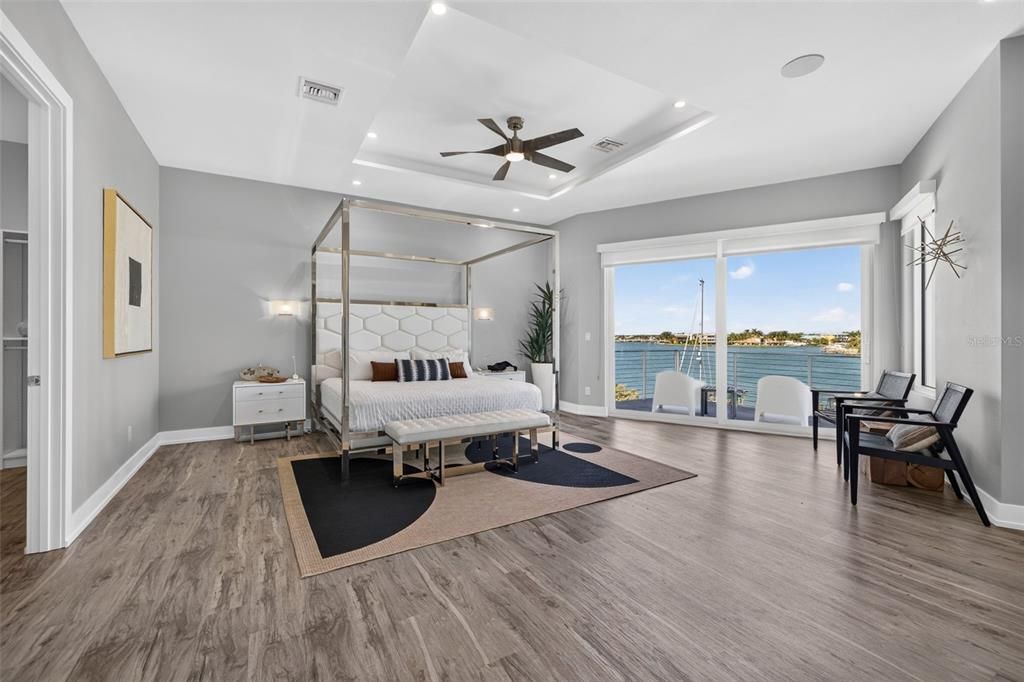 For Sale: $3,925,000 (4 beds, 4 baths, 4274 Square Feet)