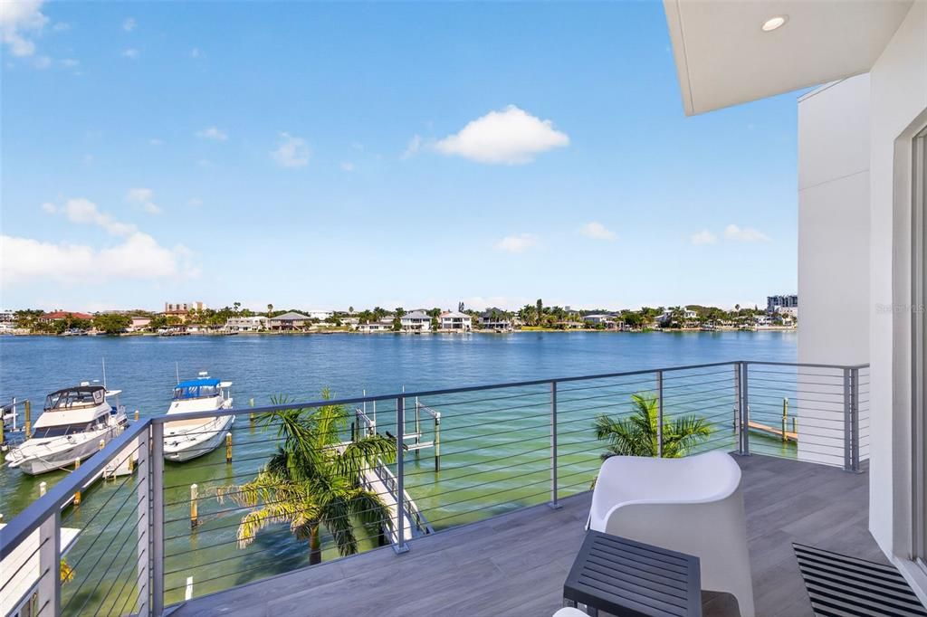 For Sale: $3,925,000 (4 beds, 4 baths, 4274 Square Feet)