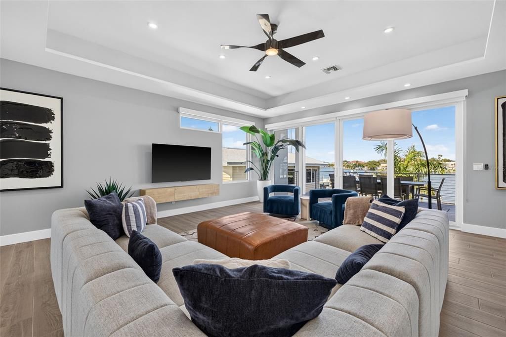 For Sale: $3,925,000 (4 beds, 4 baths, 4274 Square Feet)