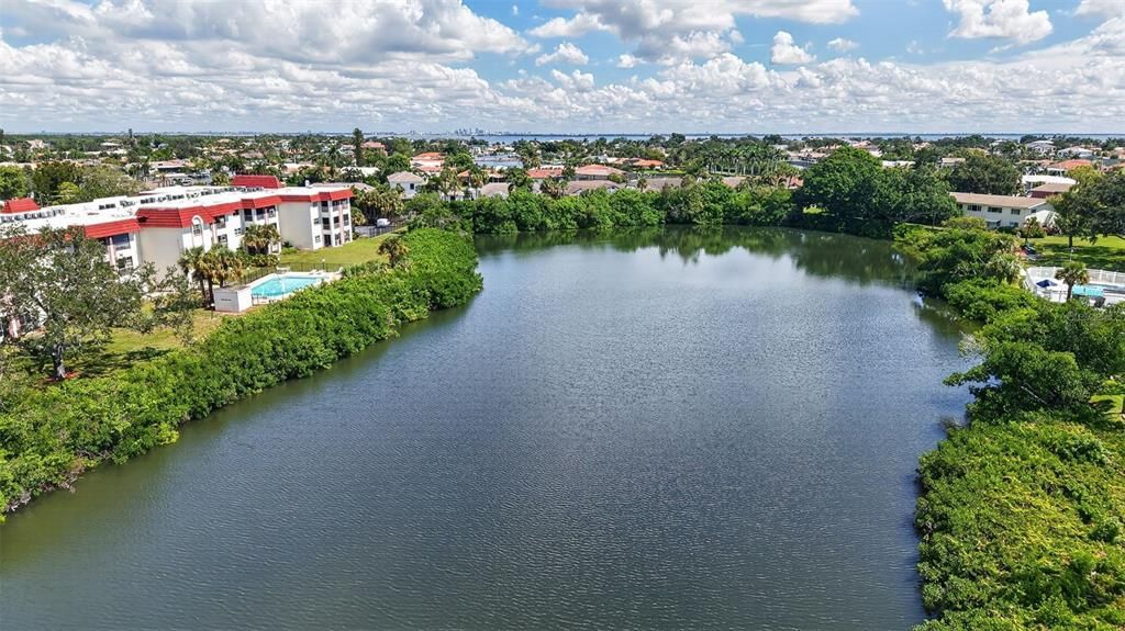 En Venta: $195,000 (2 camas, 2 baños, 1135 Pies cuadrados)