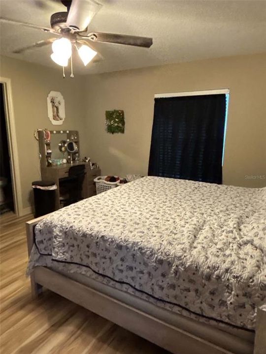 En Venta: $230,000 (3 camas, 2 baños, 1352 Pies cuadrados)