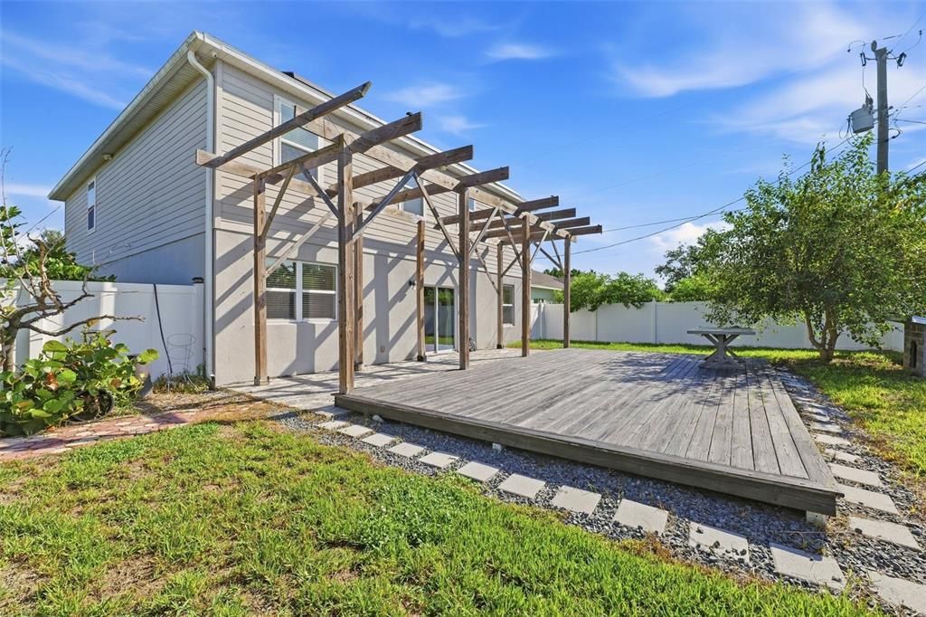 На продажу: $409,900 (5 спален, 3 ванн, 3278 Квадратных фут)