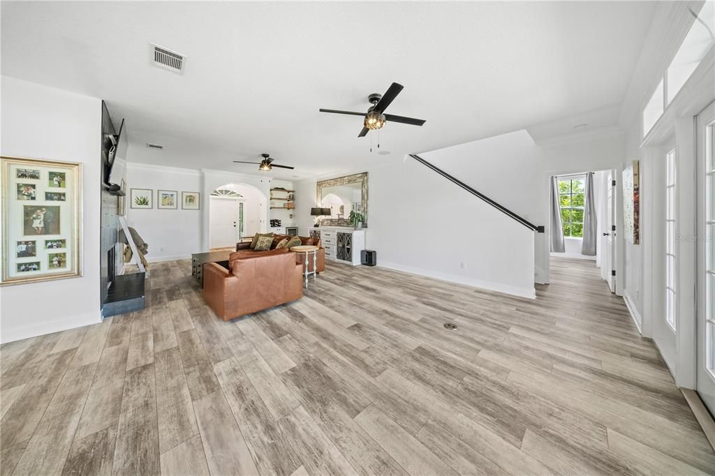 For Sale: $950,000 (4 beds, 4 baths, 3069 Square Feet)