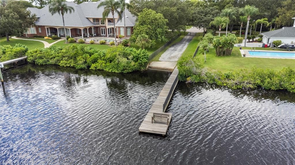 For Sale: $950,000 (4 beds, 4 baths, 3069 Square Feet)