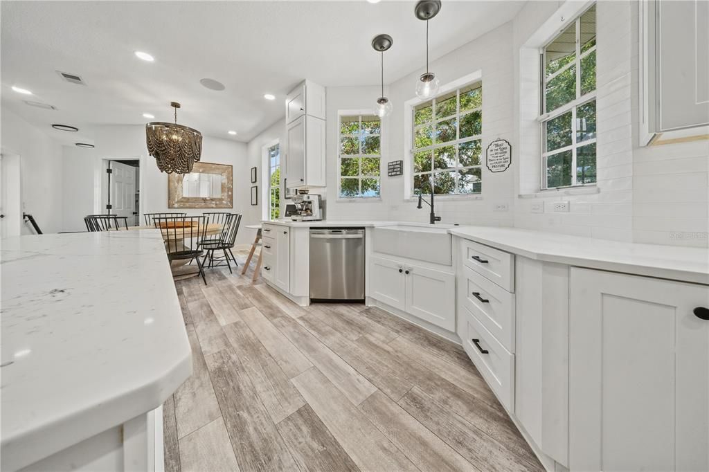 For Sale: $950,000 (4 beds, 4 baths, 3069 Square Feet)