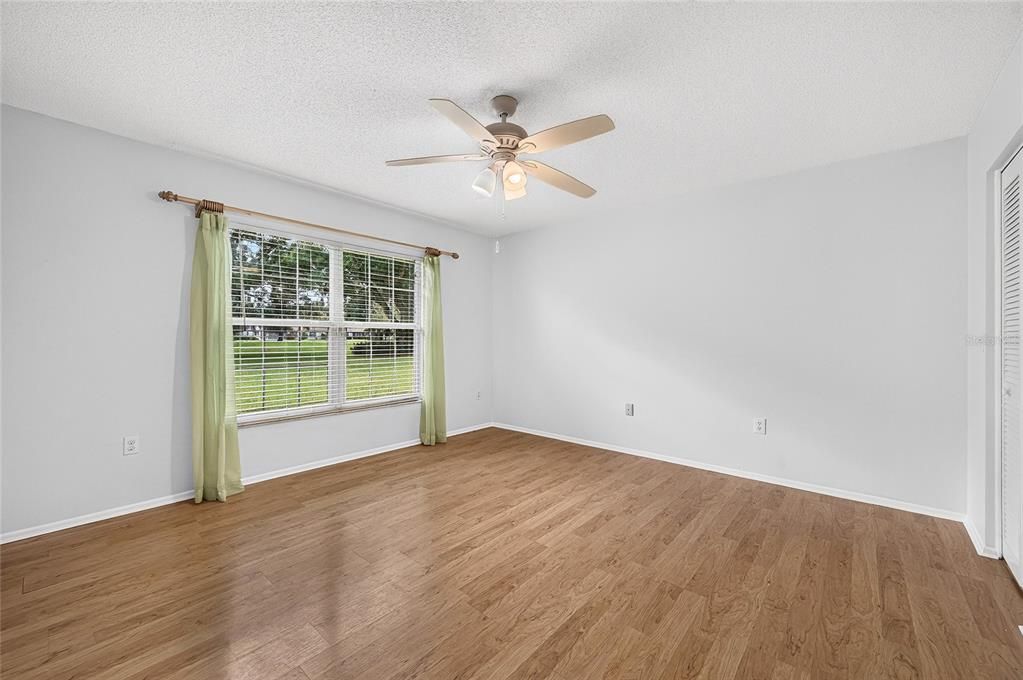 For Sale: $269,900 (2 beds, 2 baths, 1543 Square Feet)