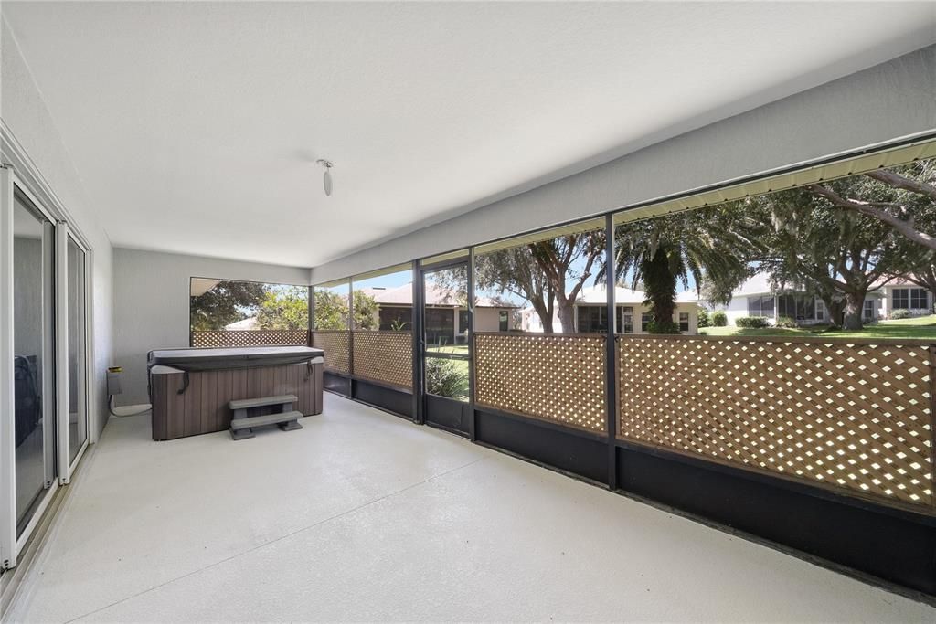 En Venta: $395,000 (3 camas, 2 baños, 2002 Pies cuadrados)