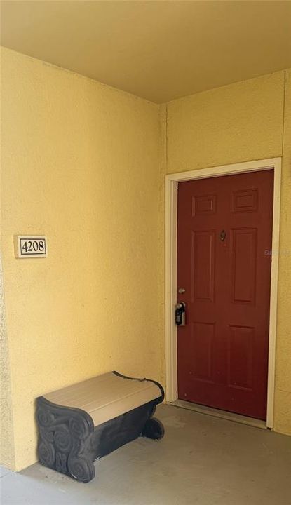 For Rent: $2,500 (4 beds, 2 baths, 1372 Square Feet)