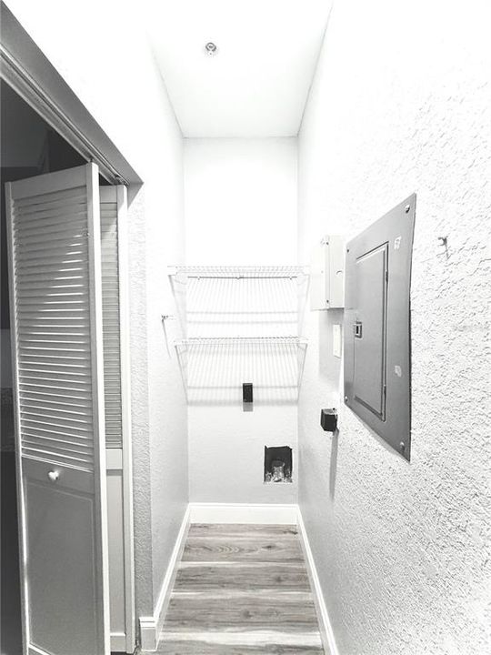 For Rent: $2,500 (4 beds, 2 baths, 1372 Square Feet)