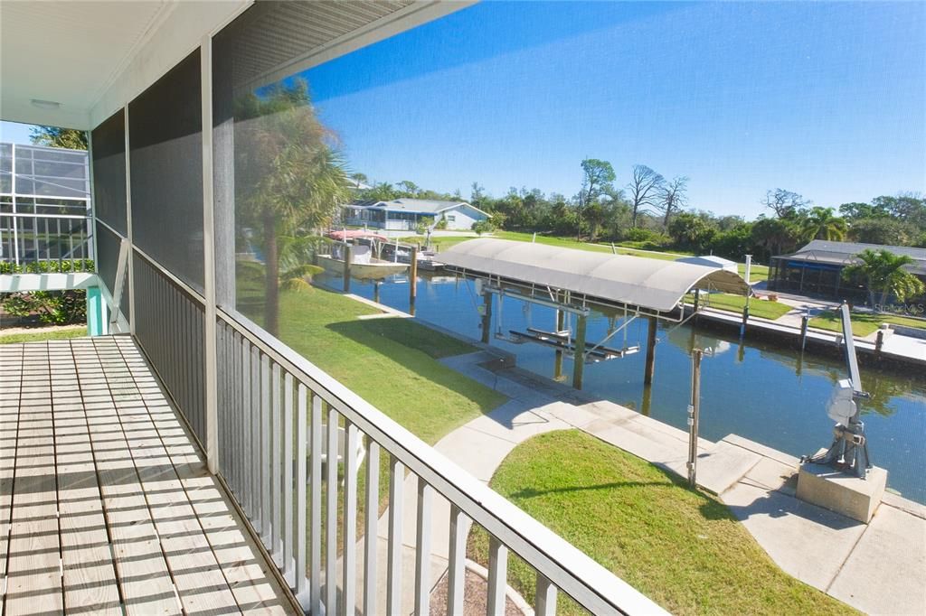 For Sale: $885,000 (3 beds, 2 baths, 1774 Square Feet)