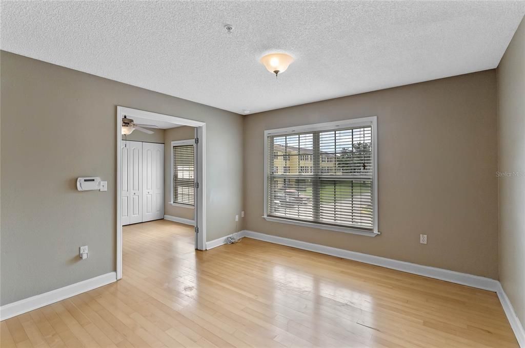 For Rent: $1,595 (2 beds, 2 baths, 993 Square Feet)