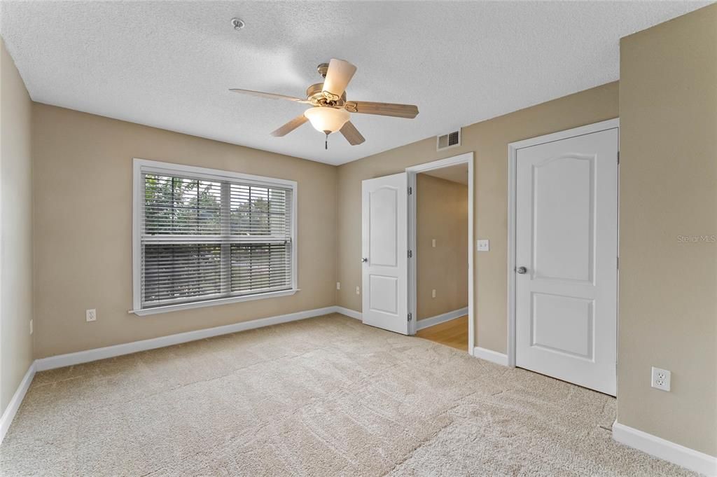 For Rent: $1,595 (2 beds, 2 baths, 993 Square Feet)