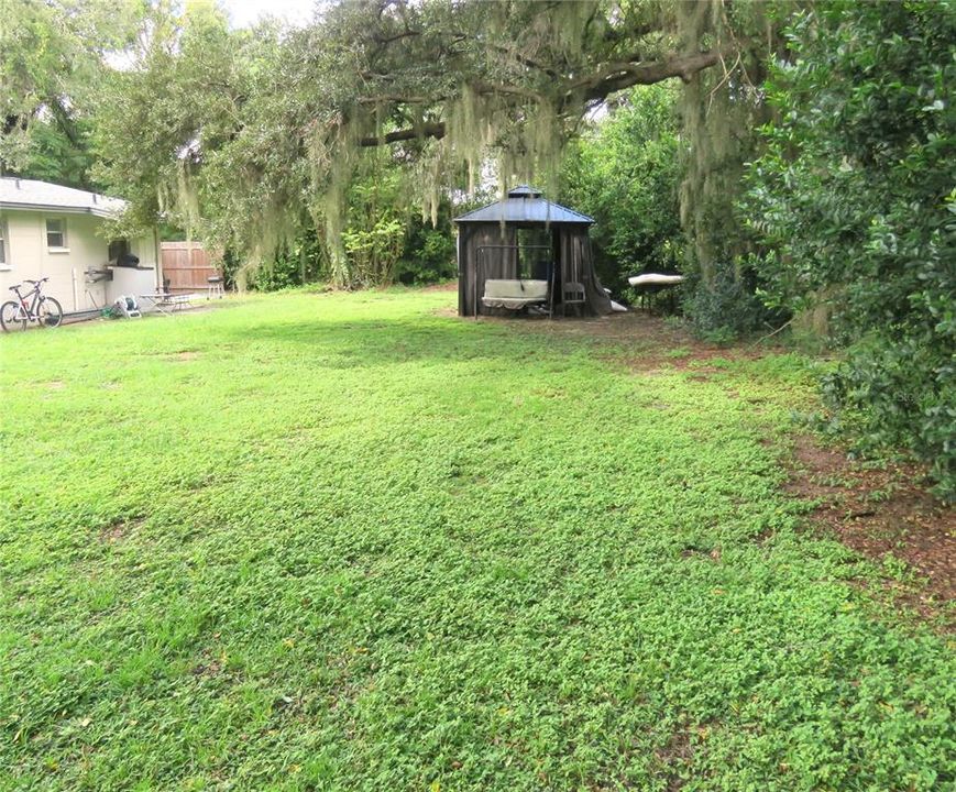 For Rent: $1,550 (2 beds, 1 baths, 650 Square Feet)