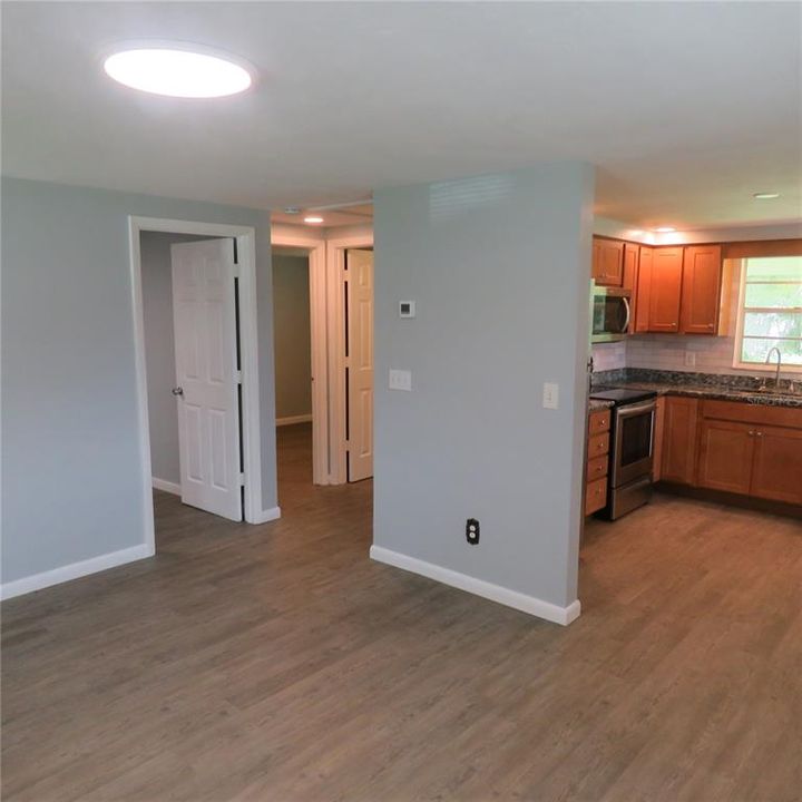 For Rent: $1,550 (2 beds, 1 baths, 650 Square Feet)