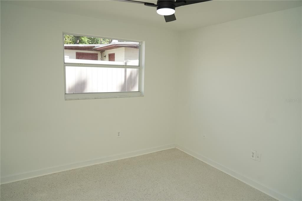 For Sale: $350,000 (4 beds, 2 baths, 1660 Square Feet)