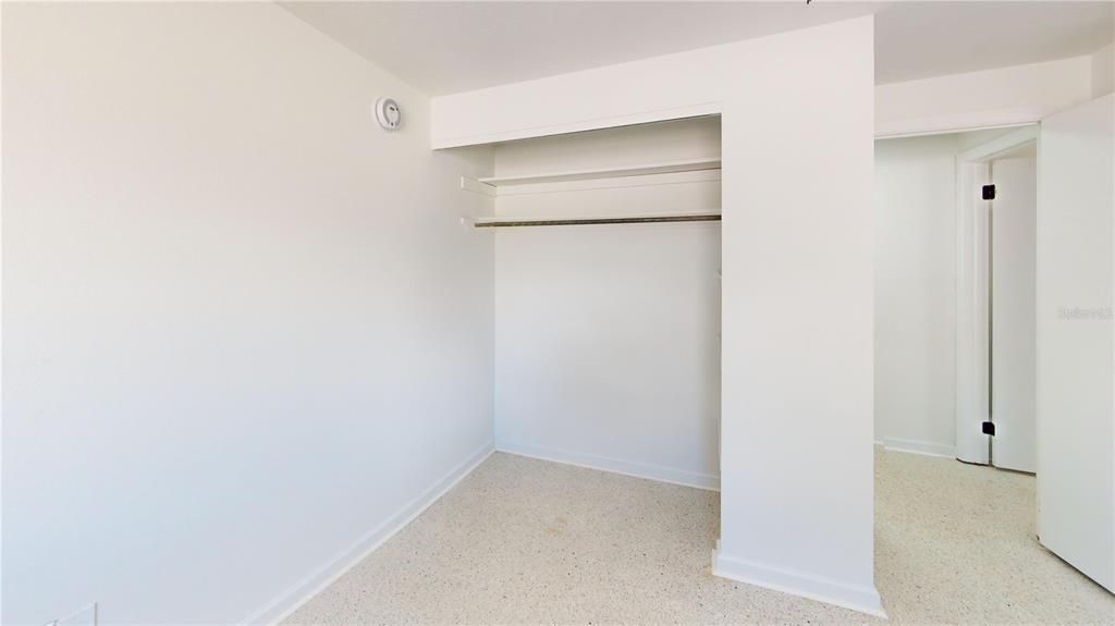 For Sale: $350,000 (4 beds, 2 baths, 1660 Square Feet)