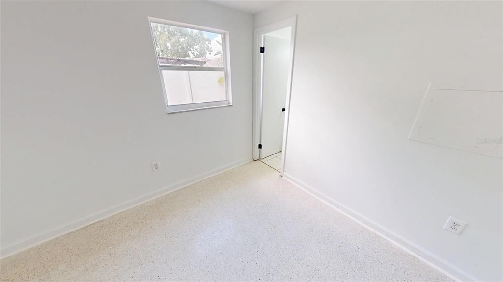 For Sale: $350,000 (4 beds, 2 baths, 1660 Square Feet)