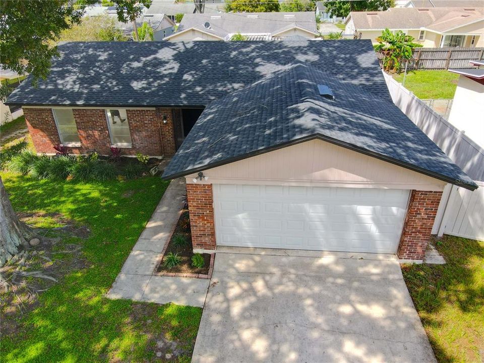 For Sale: $350,000 (4 beds, 2 baths, 1660 Square Feet)