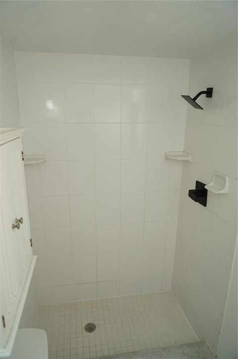 For Sale: $350,000 (4 beds, 2 baths, 1660 Square Feet)