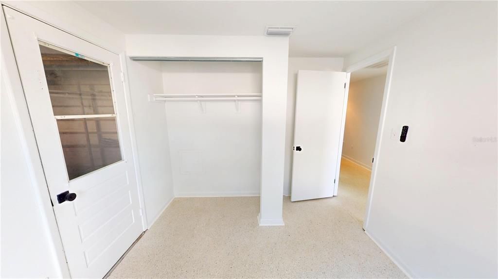 For Sale: $350,000 (4 beds, 2 baths, 1660 Square Feet)