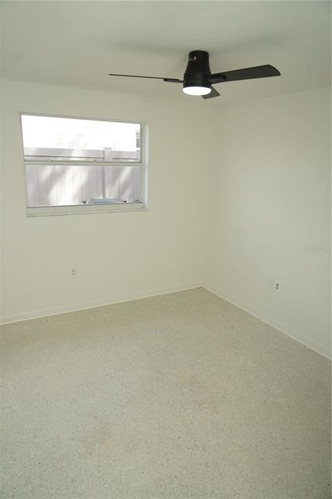 For Sale: $350,000 (4 beds, 2 baths, 1660 Square Feet)