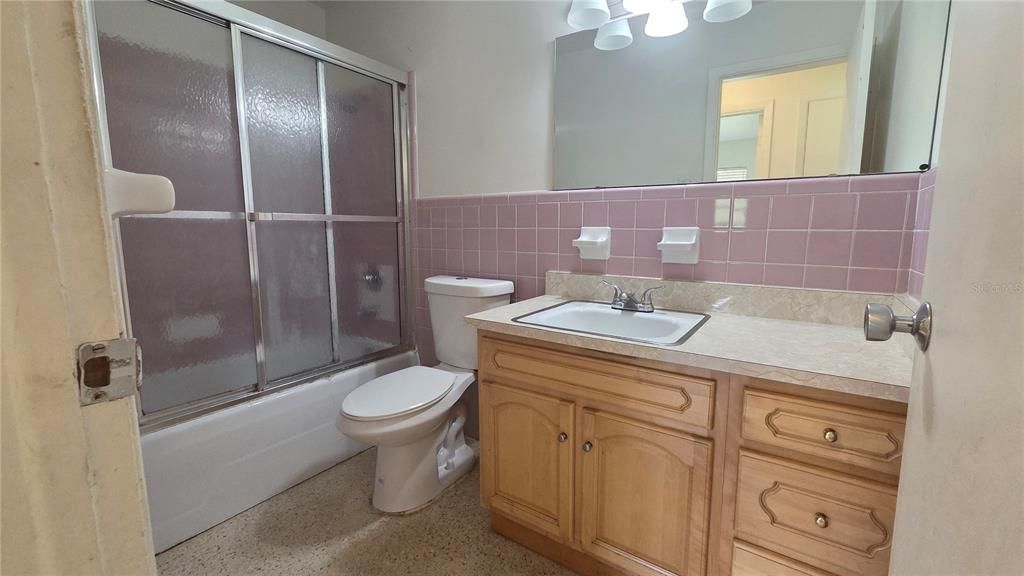 For Sale: $265,000 (3 beds, 2 baths, 1518 Square Feet)