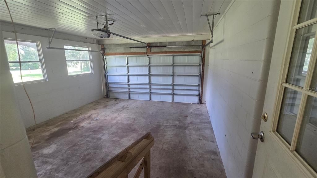 For Sale: $265,000 (3 beds, 2 baths, 1518 Square Feet)