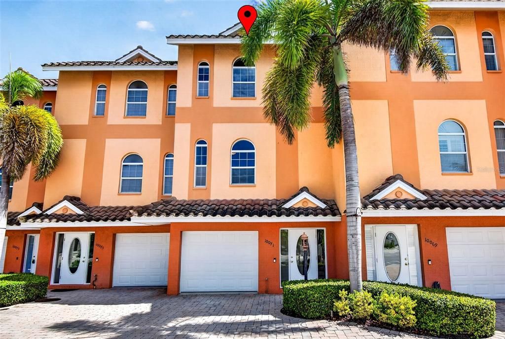 For Sale: $1,400,000 (3 beds, 3 baths, 2415 Square Feet)