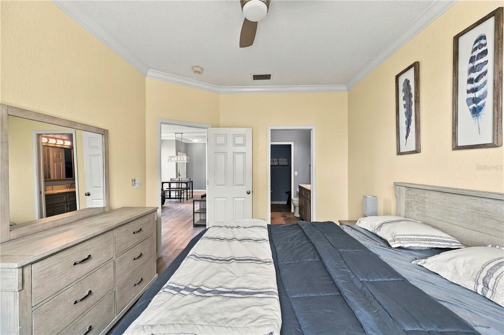 En Venta: $310,000 (3 camas, 2 baños, 1300 Pies cuadrados)