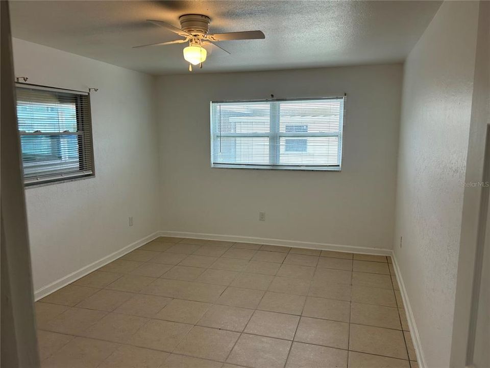 For Rent: $2,200 (2 beds, 1 baths, 1120 Square Feet)