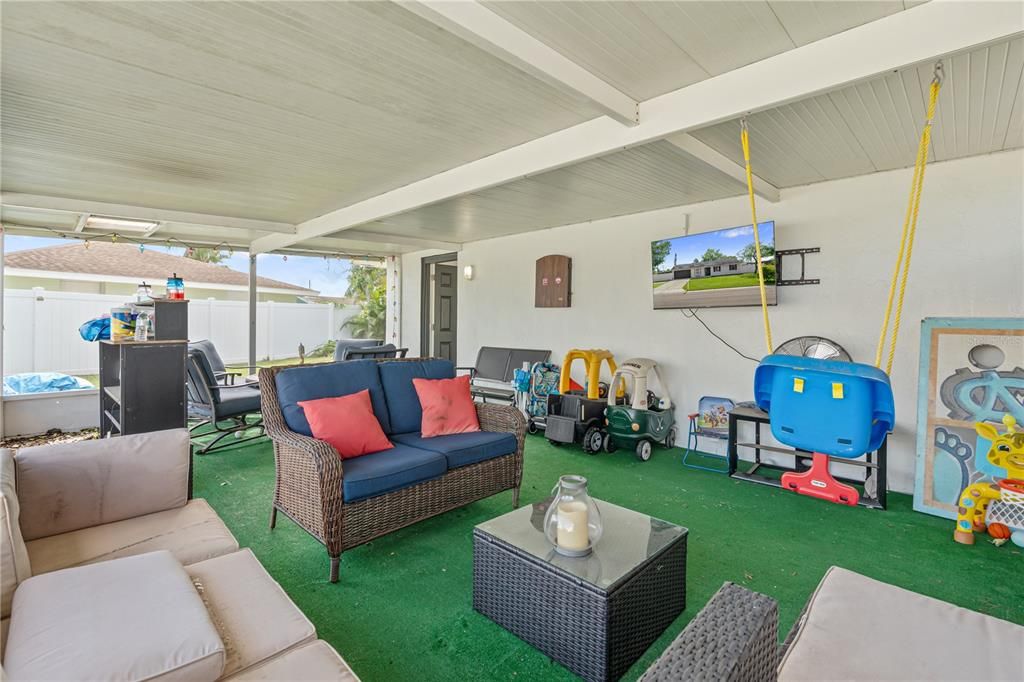 En Venta: $280,000 (3 camas, 2 baños, 1165 Pies cuadrados)