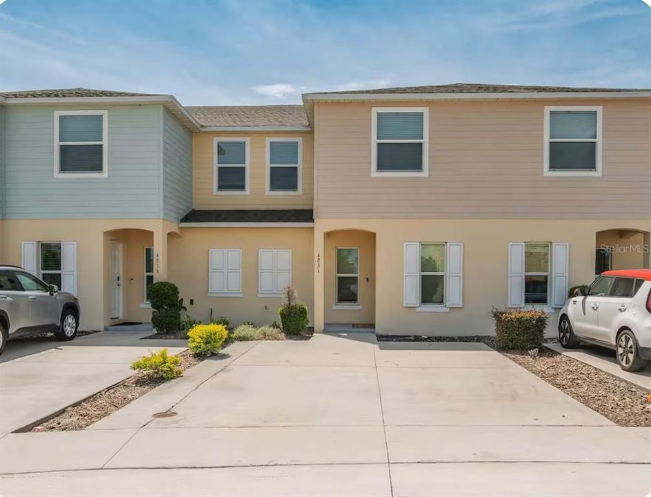 For Rent: $2,200 (3 beds, 2 baths, 1762 Square Feet)