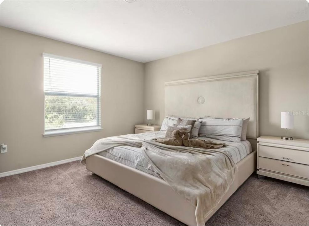 For Rent: $2,200 (3 beds, 2 baths, 1762 Square Feet)