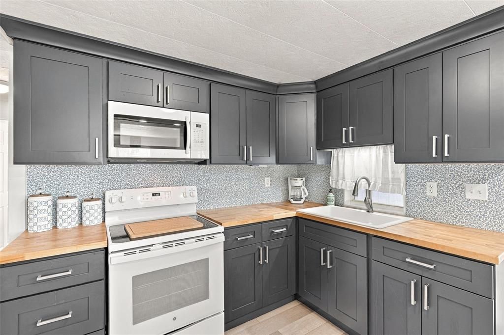 En Venta: $249,000 (2 camas, 2 baños, 960 Pies cuadrados)
