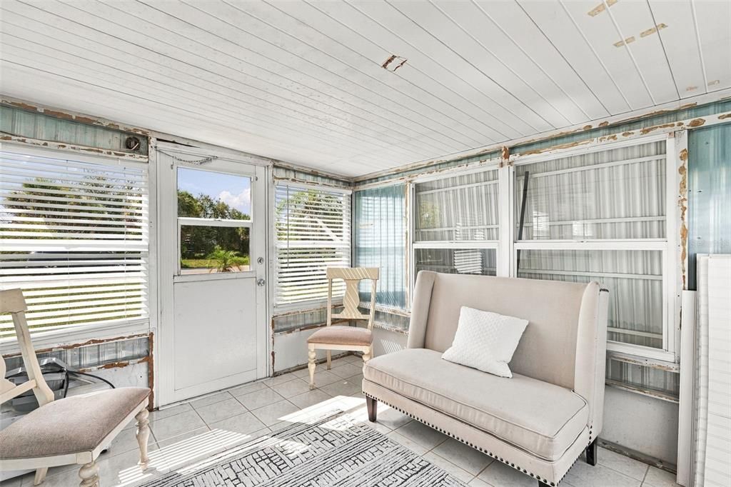 En Venta: $249,000 (2 camas, 2 baños, 960 Pies cuadrados)