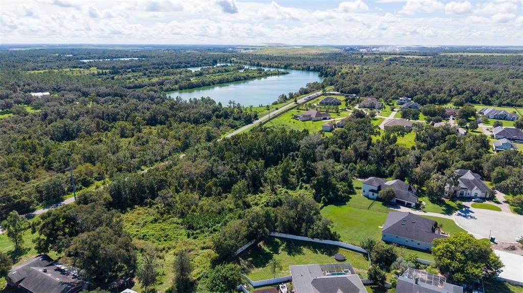 На продажу: $199,900 (4.09 acres)