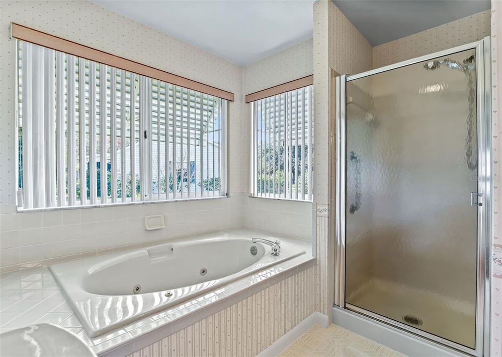 For Sale: $239,900 (3 beds, 2 baths, 1685 Square Feet)