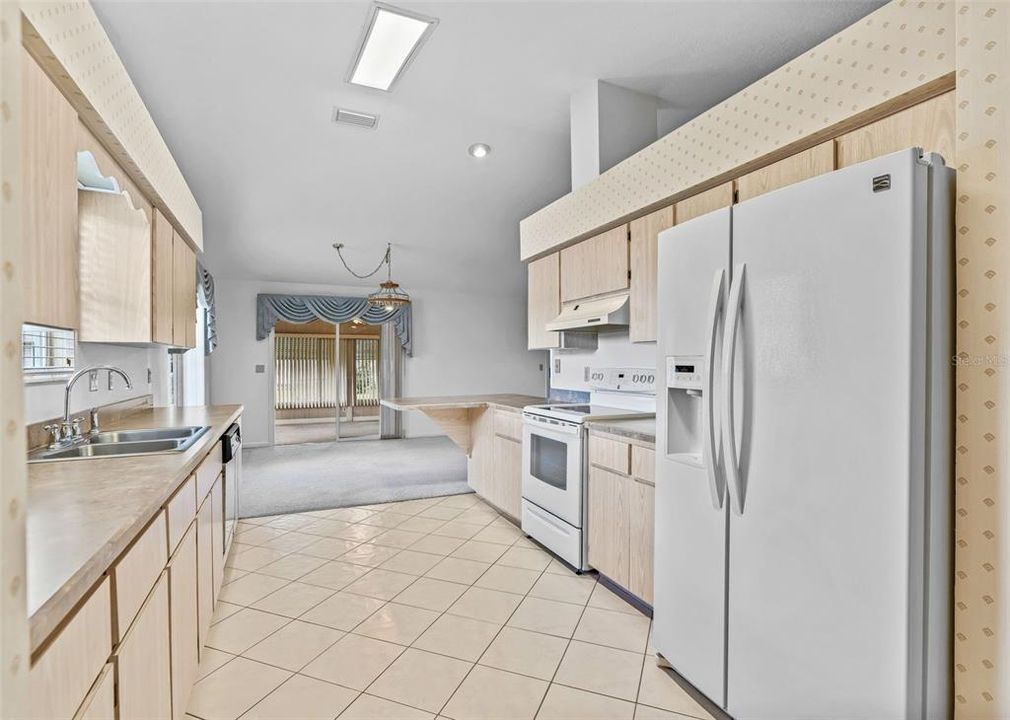 For Sale: $239,900 (3 beds, 2 baths, 1685 Square Feet)
