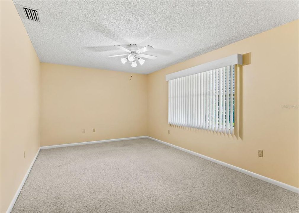 For Sale: $239,900 (3 beds, 2 baths, 1685 Square Feet)