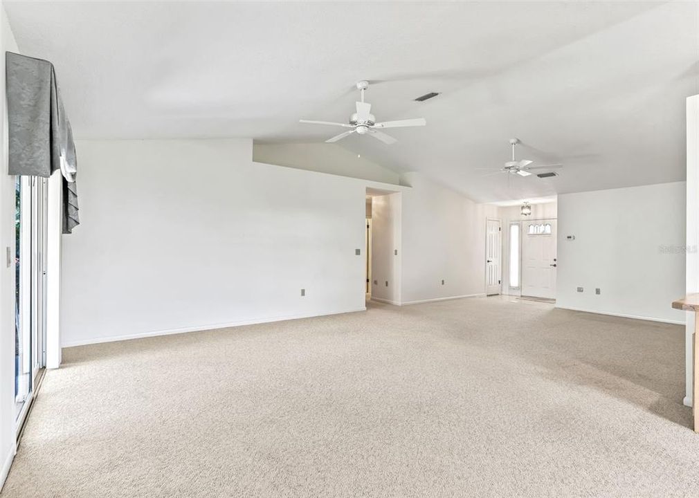 For Sale: $239,900 (3 beds, 2 baths, 1685 Square Feet)