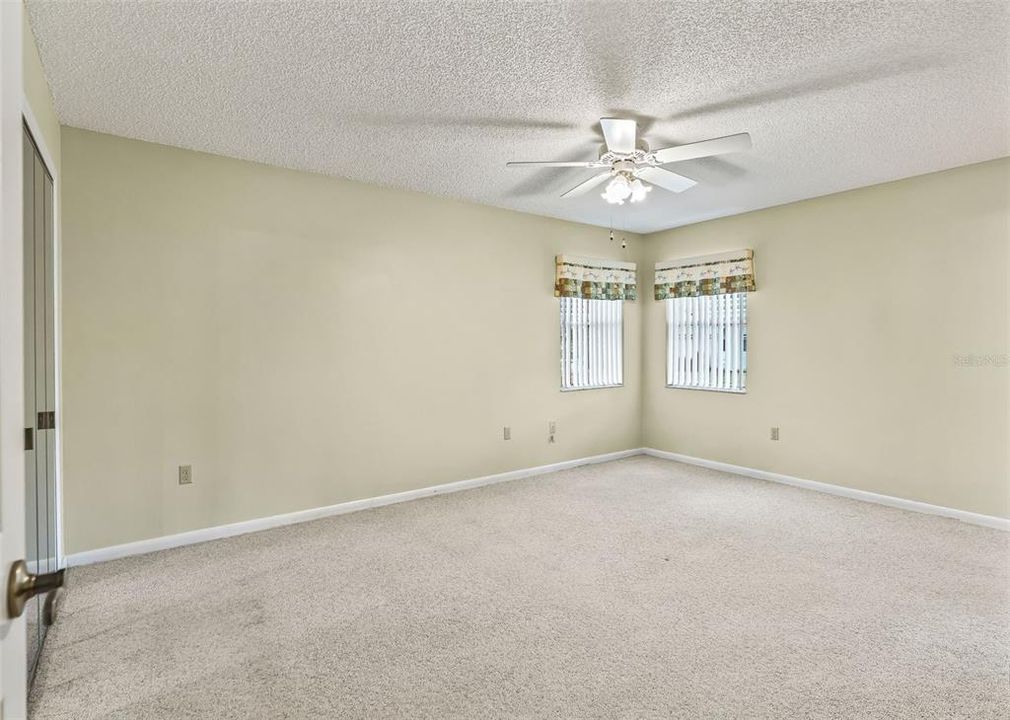 For Sale: $239,900 (3 beds, 2 baths, 1685 Square Feet)