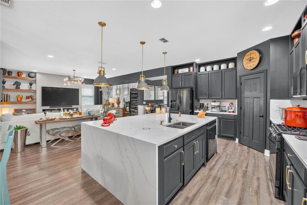 For Sale: $769,000 (5 beds, 3 baths, 2773 Square Feet)