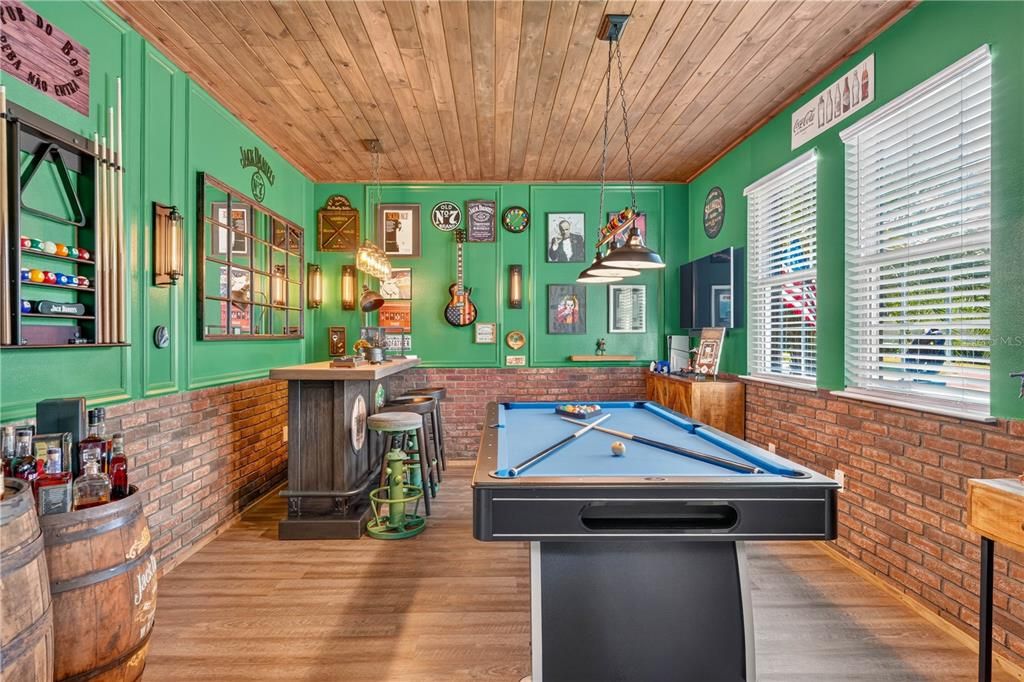 For Sale: $769,000 (5 beds, 3 baths, 2773 Square Feet)