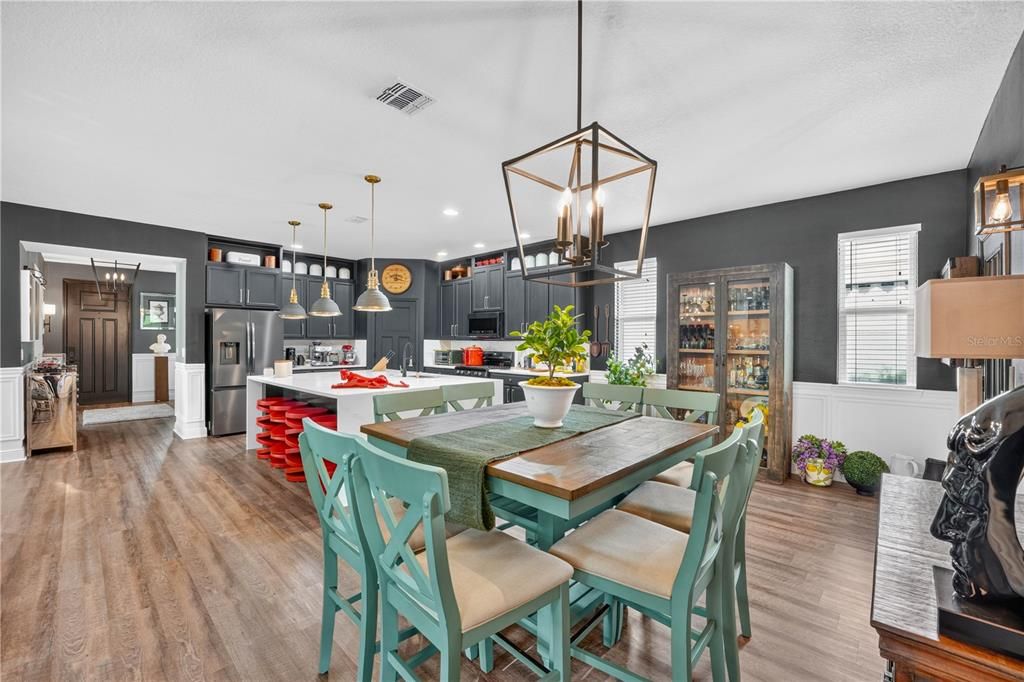 For Sale: $769,000 (5 beds, 3 baths, 2773 Square Feet)