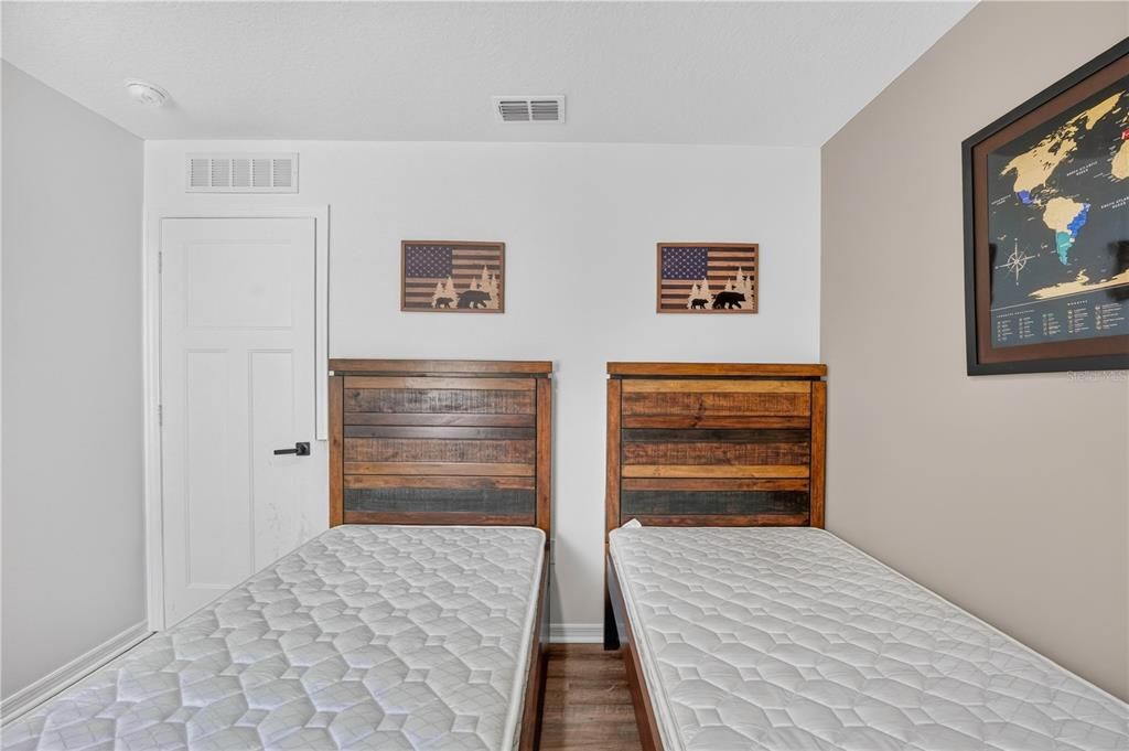 For Sale: $769,000 (5 beds, 3 baths, 2773 Square Feet)