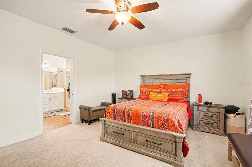 For Sale: $248,900 (3 beds, 2 baths, 1438 Square Feet)